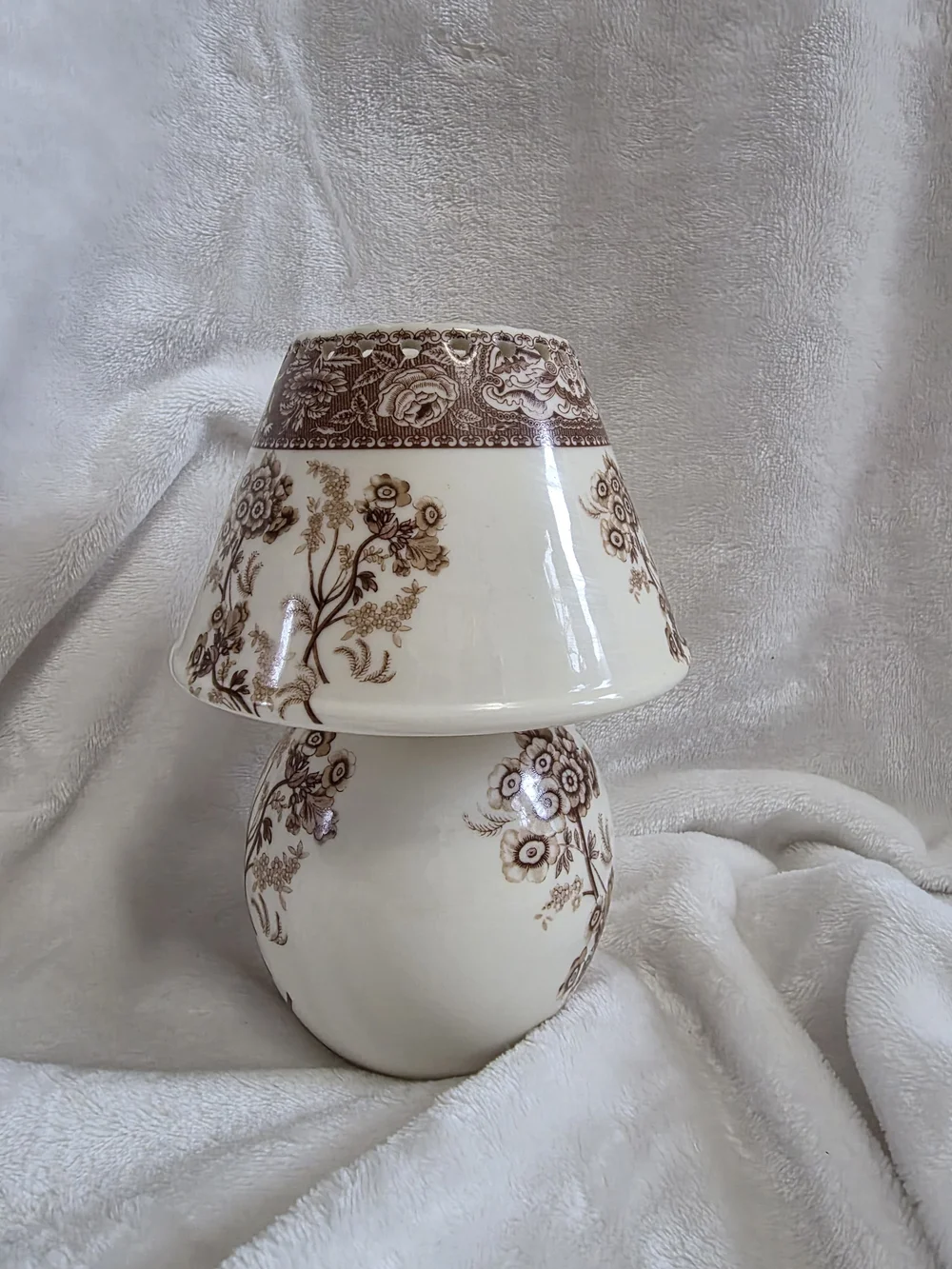 Vintage Skye McGhie Fine Porcelain Brown Transferware Tea Light Candle Lamp - Picture 2 of 10